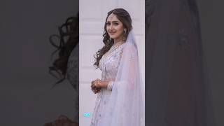 Hot Sayyeshaa Saigal