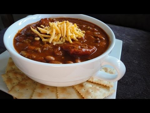 VIDEO : homemade chili - first, thank you to all my new subscribers who came over from imstillworkin's channel! welcome! now that the weather is starting to ...