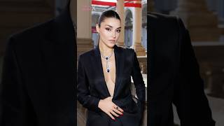 Hande Erçel Paris Moda Haftaında Fırtına Gibi Esti Kaynak Cnntürk