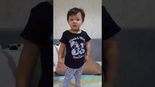 Baby shark by em bé Mỡ 2 tuổi rưỡi