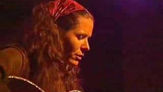 Watch Edie Brickell What Would You Do video