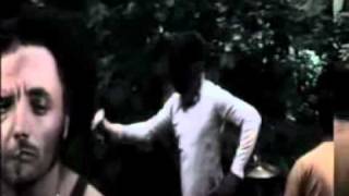 Watch Africa Unite Mentre Fuori Piove video