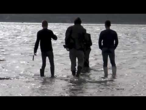 Read the post for this video: http://www.chocablog.com/features/chocolate-sea-salt-a-marriage-made-in-anglesey/