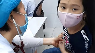 Gia Linh Bị Thủy Đậu Chị Silent Sea Đưa Gia Linh Đi Viện Bác Sỹ Khám Và Điều Trị