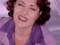 Candan Erçetin - Oyalama Artık klip izle