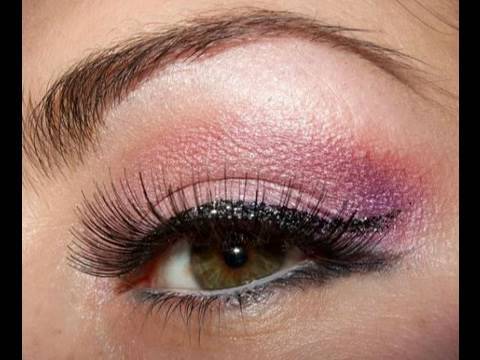 Playboy Bunny Pink make up look w/cat liner