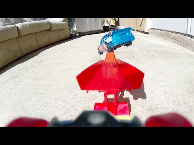Hot Wheels Stunts - Video