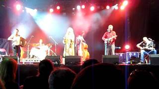 Watch Eddi Reader Muddy Water video