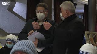 Vatican gives COVID-19 vaccine to homeless