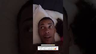 Mc Poze E Vivi Noronha - E A Vivi Que Acordou Sem Lembrar De Nada