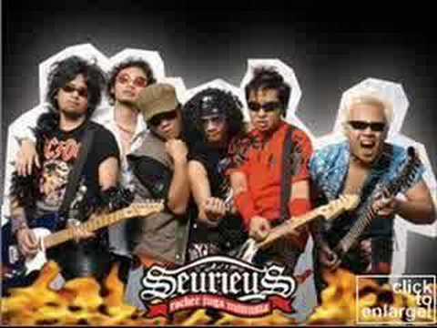 Seurieus Sendiri Itu Indah