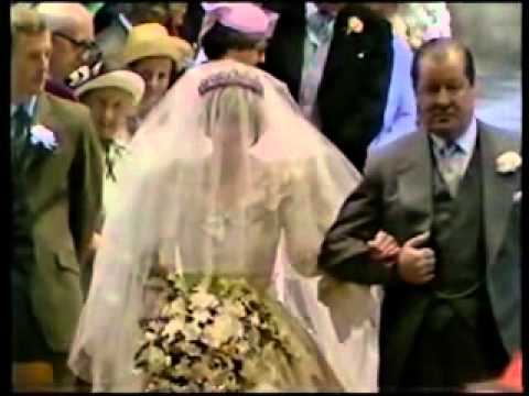 princess-diana-wedding-1981-Majesty