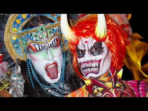 Hermosa Mujer hecha candela - Bodyart . Sergio Castaño Suárez
