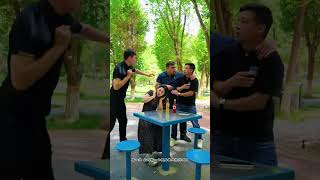 Uyghur Comedy - Yumur, Itot, Kulke - ئۇيغۇر يۇمۇر ئىتۇت كۈلكە