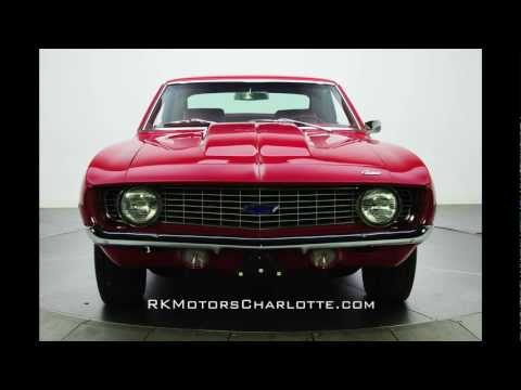 and is powered by an iron 427 backed by a 4-speed manual feeding a 12 