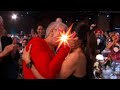 Jamie Lee Curtis Kisses Michelle Yeoh on Lips at SAG Awards 2023 - Jamie Lee Michelle Yeoh lips kiss