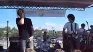 Watch Valencia Que Sera Sera video