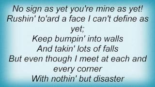 Watch Barry Manilow I Walk A Little Faster video