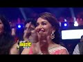 Видео Romantic medley tribute to Shahrukh Khan by Bollywood Singers | Mirchi Music Awards