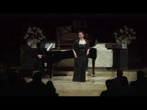 Sandra Lopez sings