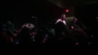 Watch Swingin Utters Nowhere Fast video