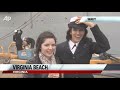 Raw Video: 2 Women Kiss at Navy Ship's Return