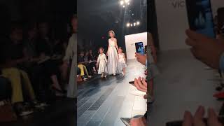 Alexandra Hsun New York Fashion Week 2018 Spring