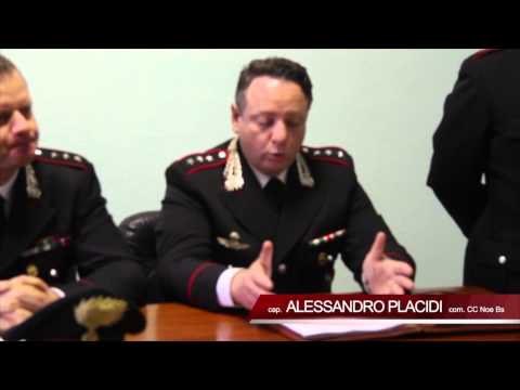 Abbandono rifiuti alla stazione ferroviaria di Cremona. La conferenza stampa dei carabinieri del Noe Abbandono rifiuti alla stazione ferroviaria di Cremona. La conferenza stampa dei carabinieri del Noe
