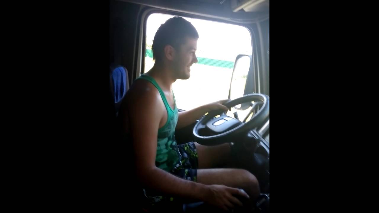 Далнабойшик Трахнул Видео Далнабойшик трахнул видео