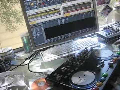 Controllerism With A Vestax VCi-100