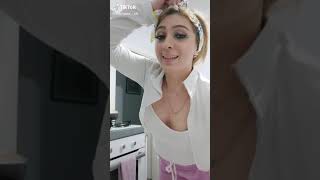 Periscope Çıtır Memelerini Eliyor