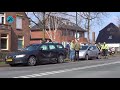 Auto schampt voertuigen op Kennemerstraatweg Heiloo