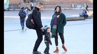 Picking Up Girls With a Toddler