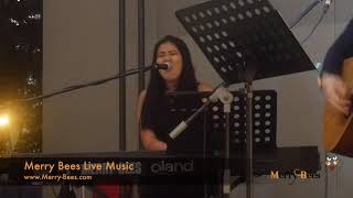 Merry Bees - JJ & Lisa performs Versace On The Floor