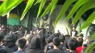 Watch Killed By Butterfly Tearing Me video