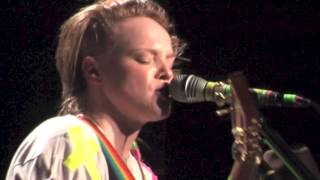 Watch Wallis Bird To My Bones live Version video
