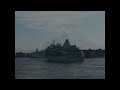 Уход круизного лайнера от пристани в Санкт-Петербурге
