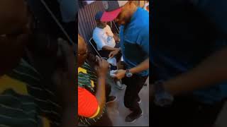 Eric Djemba Djemba Danse Sur Du Alice De Moukala Le Français Deido Rue Kotto
