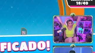 Aroyitt Juega Con Los Pies Y Pasa Esto...