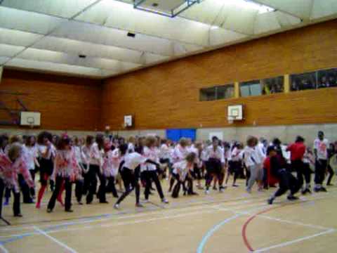 Putteridge High School Zombie Thiller day Putteridge High School Zombie Thiller day