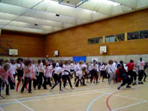 Putteridge High School Zombie Thiller day