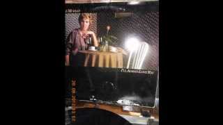 Watch Anne Murray Good Old Song video