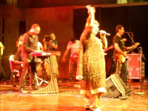 Takay Ki Aayegi Baraat By Shazia Manzoor ( Chan Makhna )