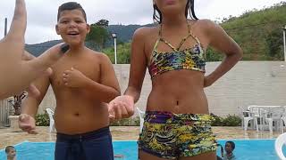 Desafio Da Picina Com Minha Amiga