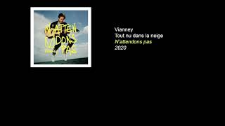 Watch Vianney Tout Nu Dans La Neige video