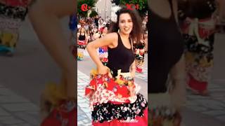 Roman Dansıyla Büyüleyen Güzel