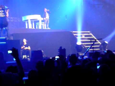 Armin van Buuren feat. Van Velzen - Broken Tonight (Live @ ArminOnly 2010)