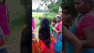 Kapde Tk Faad Diye ,,Village Womens