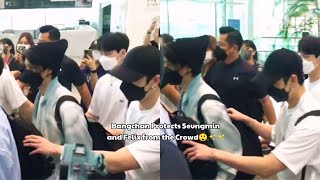 Bangchan Protects Seungmin And Felix From The Crowd