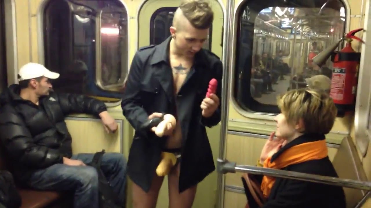 Metro blowjob